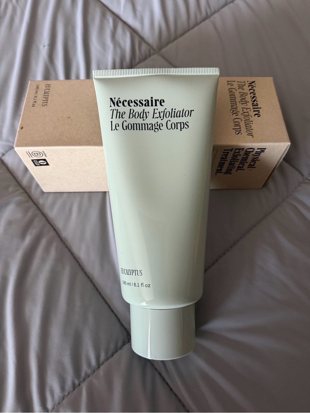 Necessaire The Body Exfoliator - Eucalyptus, Sage Green